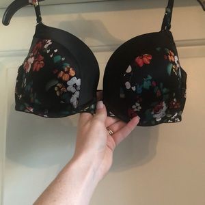 Very sexy Push up Victoria’s Secret bra